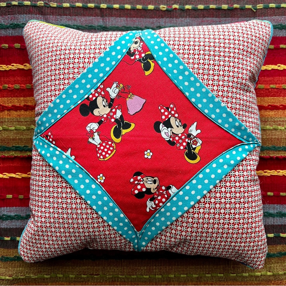 Tooth Fairy Pillow - Mickey and Minnie - Picture 5 of 14